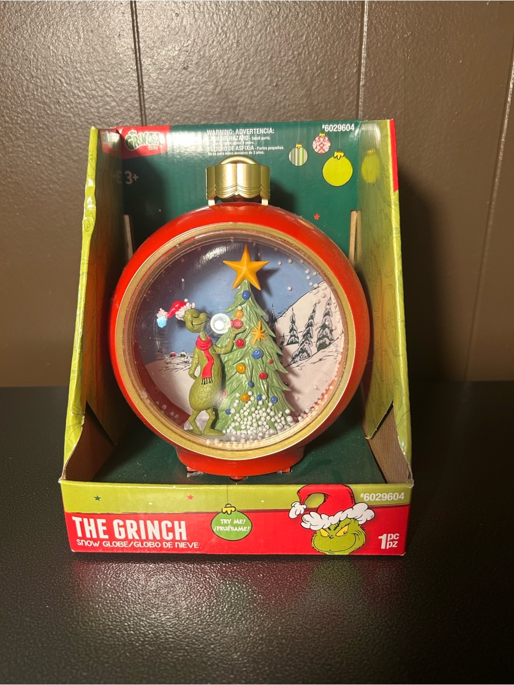 Dr Seuss The Grinch Lighted Snow Globe Christmas Decoration